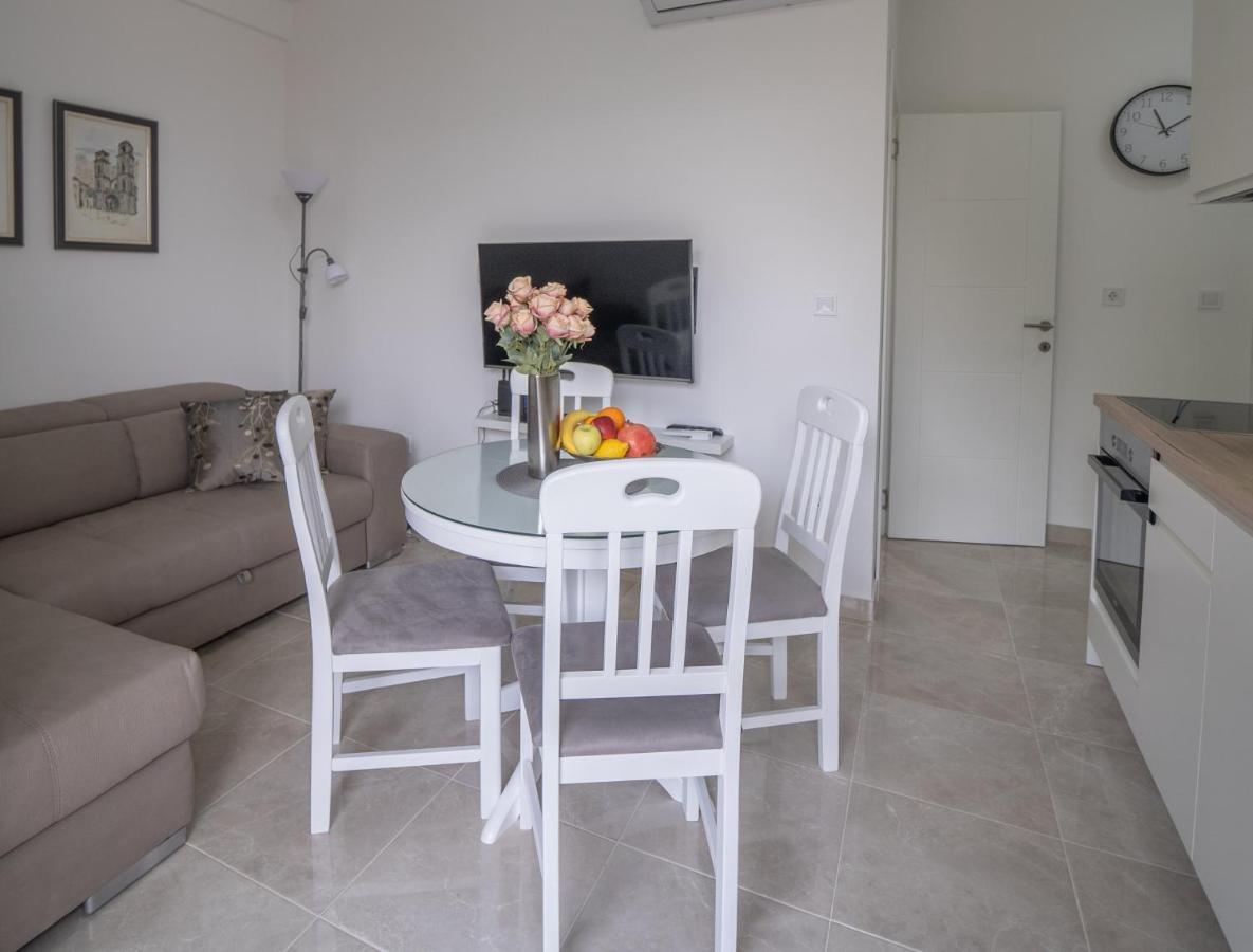 Apartment Adriana Kotor Bagian luar foto