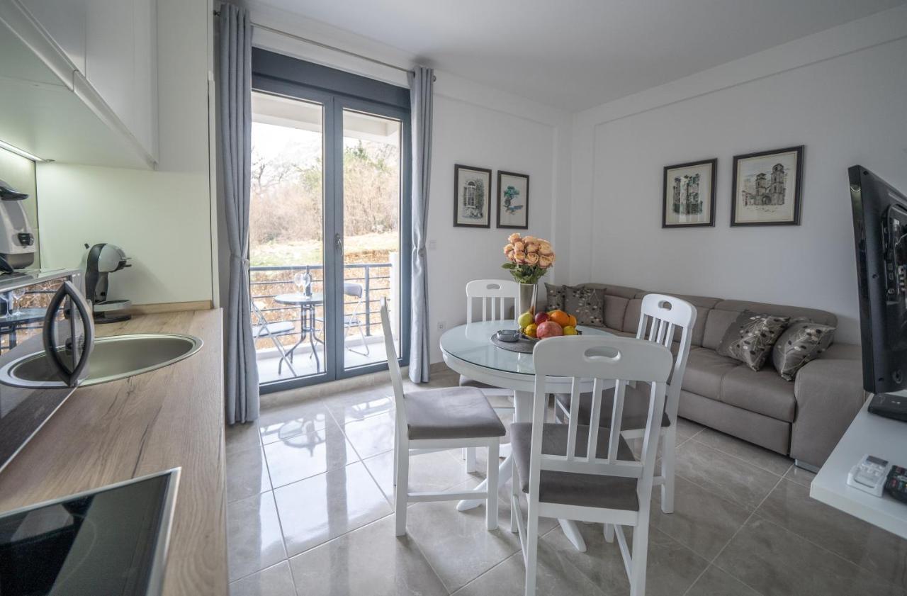 Apartment Adriana Kotor Bagian luar foto
