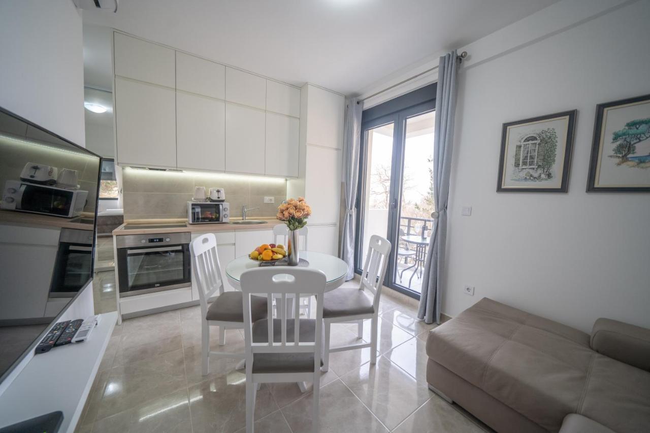 Apartment Adriana Kotor Bagian luar foto