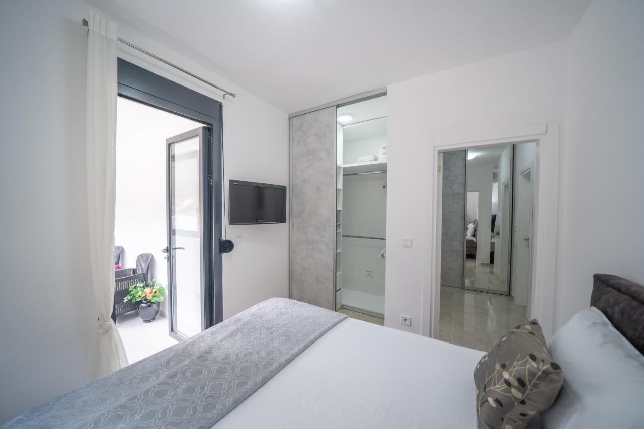 Apartment Adriana Kotor Bagian luar foto