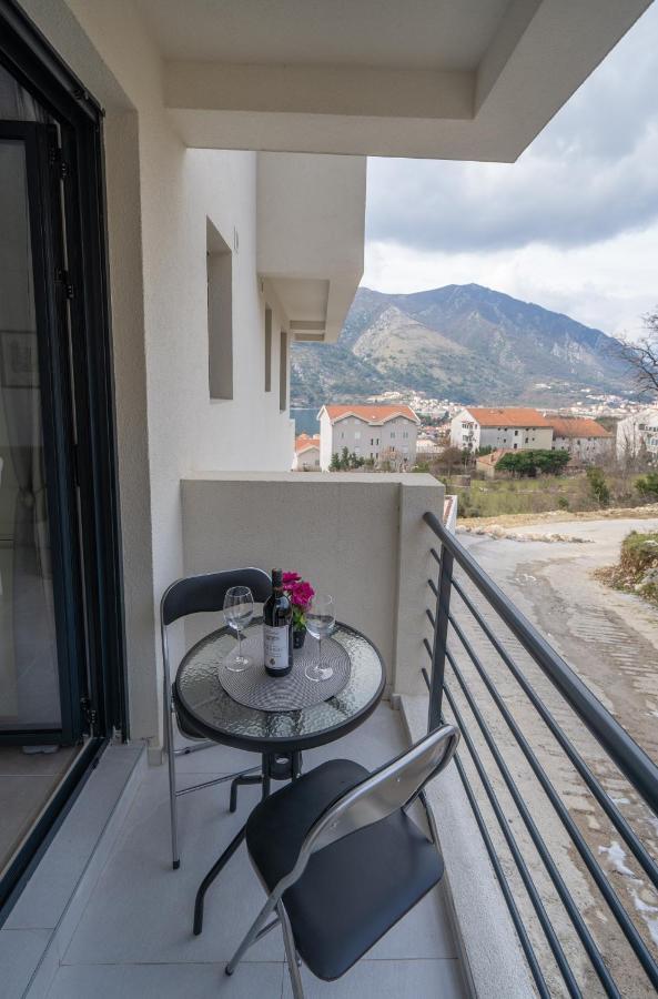 Apartment Adriana Kotor Bagian luar foto