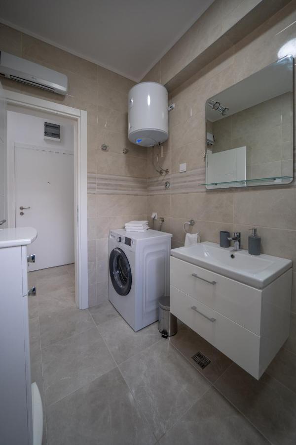 Apartment Adriana Kotor Bagian luar foto